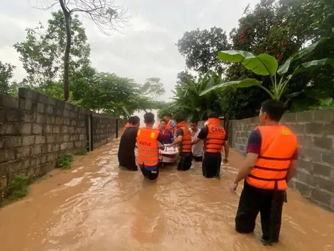 Xây dựng kịch bản ứng phó bão số 15, tính toán kỹ nguy cơ lũ, lụt, sạt lở đất