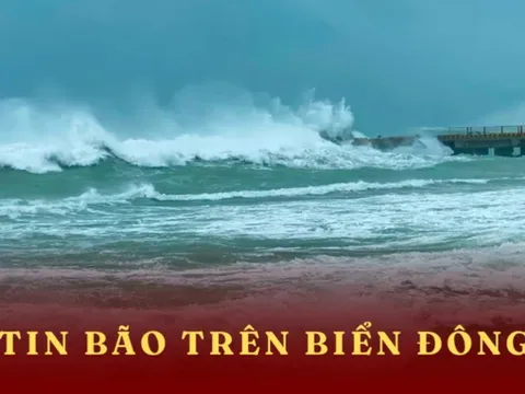 Bão trên Biển Đông duy trì cường độ mạnh, tiếp tục gây sóng lớn và gió giật dữ dội