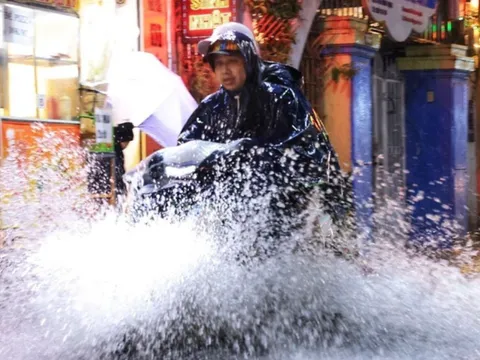 Từ đêm 2/12 đến ngày 5/12, khu vực Trung Bộ có nơi mưa rất to