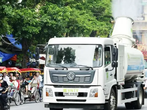 Hà Nội thí điểm công nghệ phun sương giảm bụi, kiểm soát ô nhiễm không khí