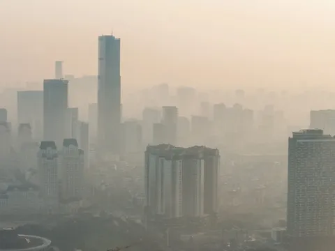 Hà Nội yêu cầu trường học hạn chế hoạt động ngoài trời khi ô nhiễm tăng cao