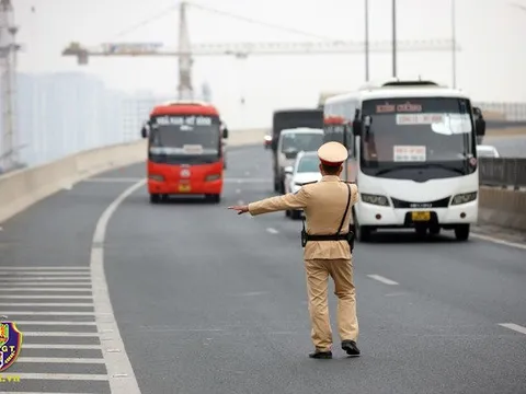 Cục Cảnh sát giao thông tổng kiểm soát xe khách trước khi vào cao tốc từ 10/12