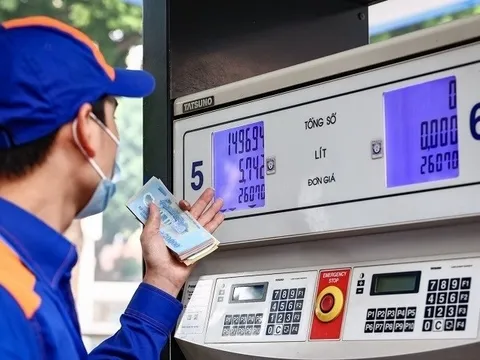 Giá xăng dầu tăng nhẹ từ 15 giờ chiều nay