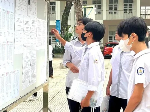 Học sinh trúng tuyển lớp 10 tại Hà Nội bắt đầu xác nhận nhập học