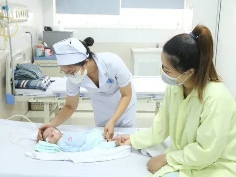 Cấp giấy chứng sinh cho trẻ sinh ra do mang thai hộ thế nào?
