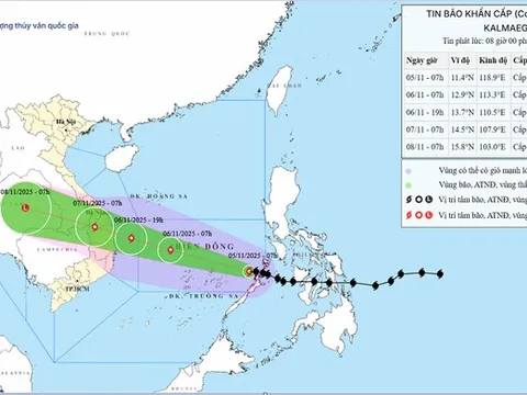 Bão số 13 mạnh cấp 14, hướng vào đất liền Quảng Ngãi - Đắk Lắk
