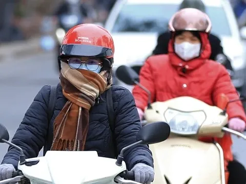 Không khí lạnh ập xuống, Bắc Bộ bước vào đợt rét buốt kèm mưa lớn diện rộng