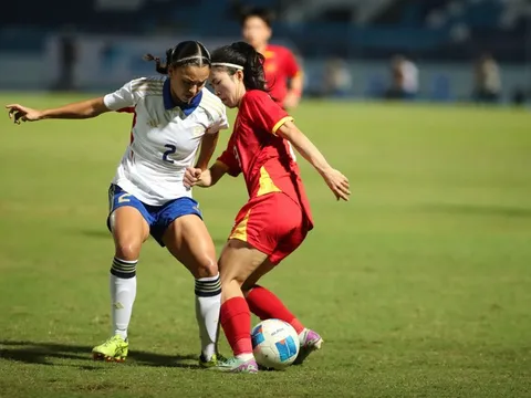 Tuyển nữ Việt Nam mất chức vô địch khi trọng tài Lào 'cướp' bàn thắng