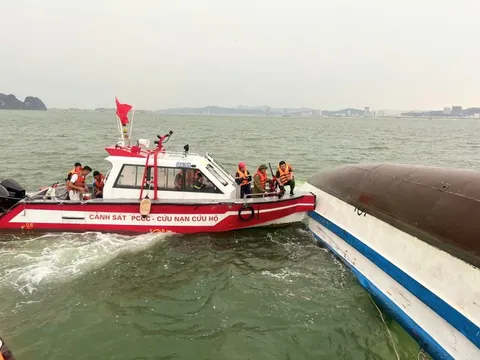 Vụ lật tàu trên Vịnh Hạ Long: Đã xác định được danh tính thi thể mới tìm thấy