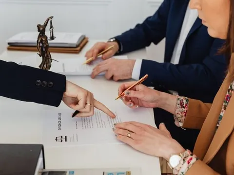 Quyền lợi của phụ nữ trong giải quyết vụ án ly hôn theo quy định của pháp luật