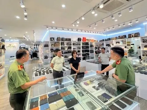 Bí mật bên trong 2 cơ sở kinh doanh hạng sang tại Hà Nội