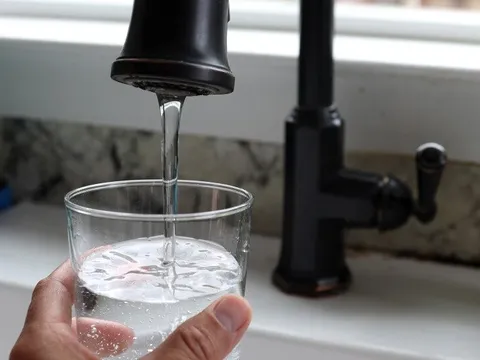 Mua nhầm máy lọc nước chẳng khác gì uống phải nước độc, 90% mọi người không biết 3 “cạm bẫy” này
