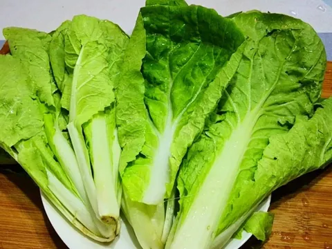 4 loại rau mùa hè 'đẫm' thuốc trừ sâu nhiều nhất chợ, đẹp mắt nhưng độc hại khó lường