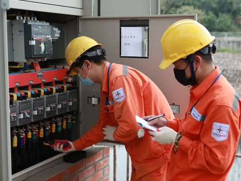 Thí điểm giá bán lẻ điện hai thành phần từ đầu năm 2026