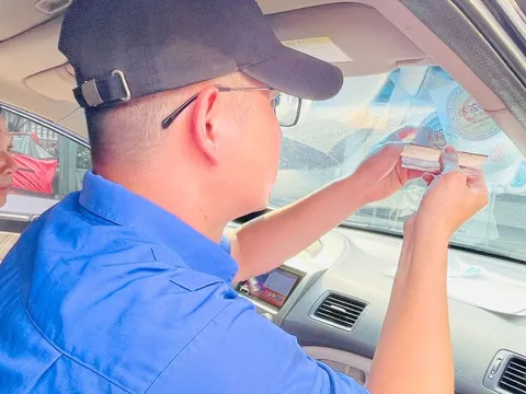 Bộ Tài chính dự kiến bỏ tem nộp phí sử dụng đường bộ