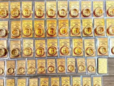 Giá vàng hôm nay (18/9): Vàng nhẫn 'neo cứng' giá trên trời