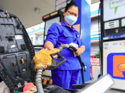 Giá xăng dầu hôm nay 18/9: Tăng đồng loạt
