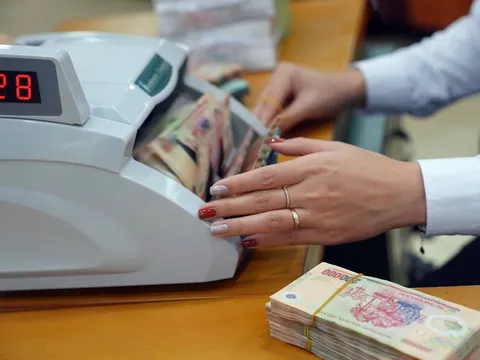 Có 100 triệu đồng gửi tiết kiệm ngân hàng nhận được bao nhiêu tiền lãi?