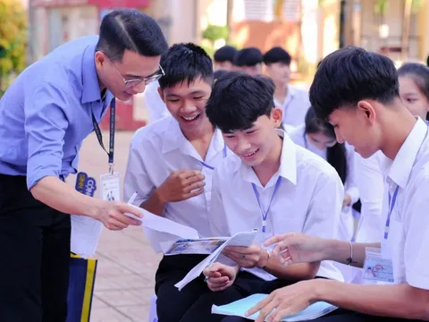 Vì sao Bộ GD&ĐT quyết định bỏ hình thức đình chỉ học sinh?