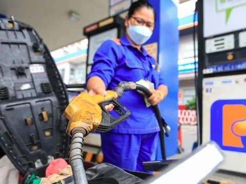 Giá xăng dầu hôm nay 29/9: Suy giảm mạnh