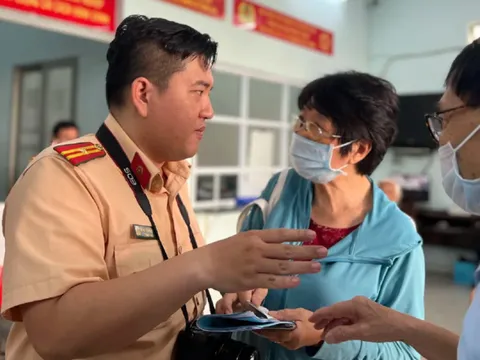 Thí điểm sang tên, không cần công chứng khi mua bán xe qua VNeID