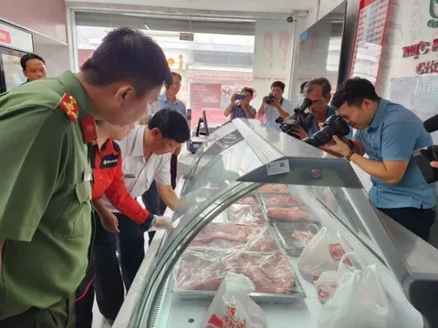 Toàn cảnh vụ C.P. Việt Nam bị tố bán thịt bẩn tại Sóc Trăng