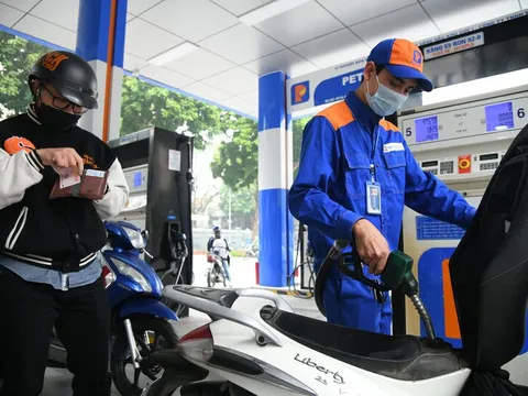 Giá xăng dầu đồng loạt tăng từ 15h00 hôm nay