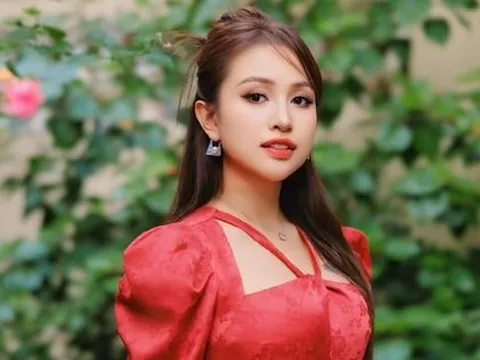 Vân Hugo xin chịu trách nhiệm về quảng cáo sữa