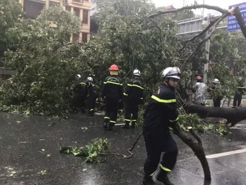 Công an TP. Hà Nội khuyến cáo phòng tránh tai nạn, sự cố trong giông bão