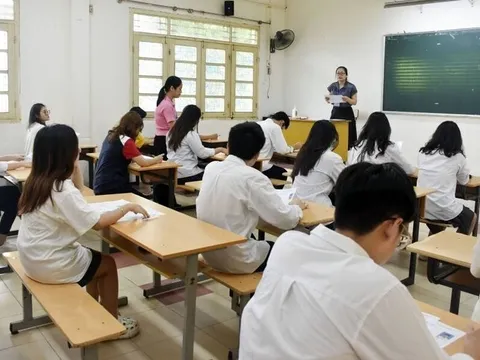 Bộ Giáo dục và Đào tạo hướng dẫn các cách tra cứu điểm thi tốt nghiệp THPT 2025