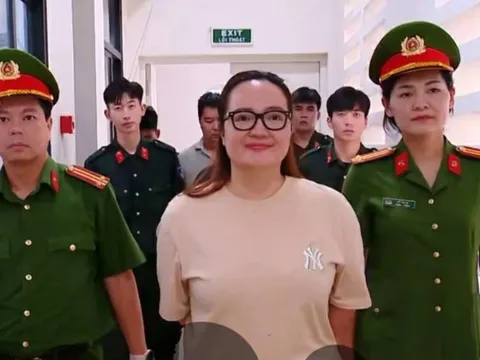 Khởi tố, bắt tạm giam Hoàng Hường