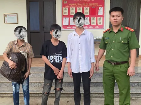 Nghe lời người lạ trên mạng, 3 học sinh bỏ nhà đi 'lập nghiệp'