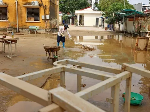 Các biện pháp phòng chống nhiều dịch bệnh về da bùng phát sau mưa lũ