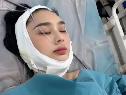 Hình ảnh Lâm Khánh Chi trên giường bệnh, tiếp tục 'trùng tu' nhan sắc tuổi U50 đang khiến dân tình xôn xao