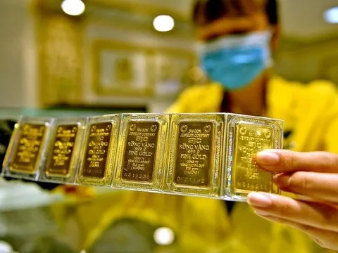 Giá vàng hôm nay (10/11): Vàng nhẫn gây choáng