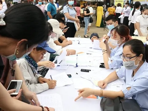 Người lao động ngành y có thể được nhận 2 triệu đồng trong dịp Tết