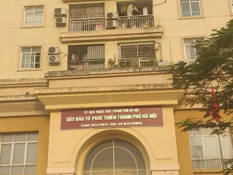 KĐT Nam Thăng Long: Cư dân tòa CT14A1 tố BQT vi phạm quy chế khu dân cư