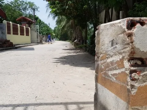 Thanh Hóa: Đường giao thông nông thôn - Trụ bê tông và những câu chuyện bi hài