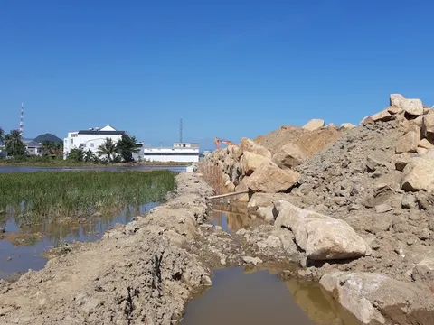 Khánh Hòa: Nhiều vấn đề được đặt ra với công tác quản lý Nhà nước (13)
