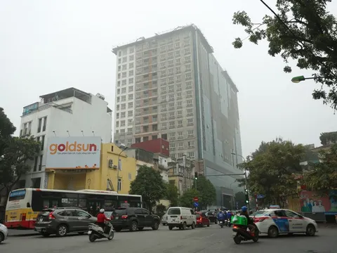 Hà Nội: 'Chủ đầu tư 8B Lê Trực cố tình sai phép từ đầu?'