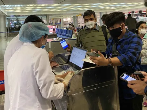 Khai báo y tế gian dối: Liệu có xử lý trách nhiệm hình sự?