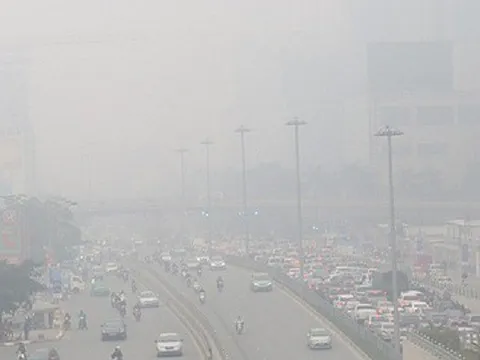 Đường phố vắng xe, Hà Nội vẫn ô nhiễm không khí