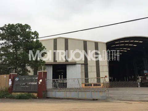 Công ty CP ô tô 1-5 'đưa' công ty giấy, may mặc vào sản xuất ô tô?