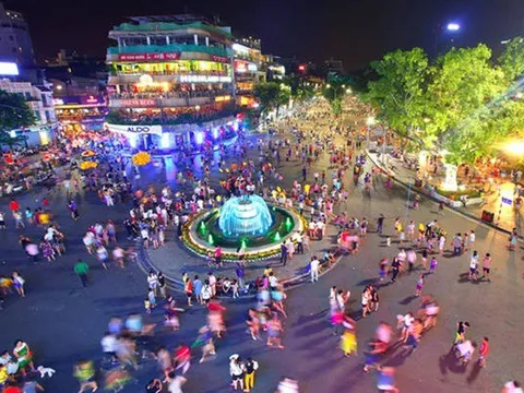 Từ ngày 15/5, phố đi bộ Hoàn Kiếm chính thức hoạt động trở lại