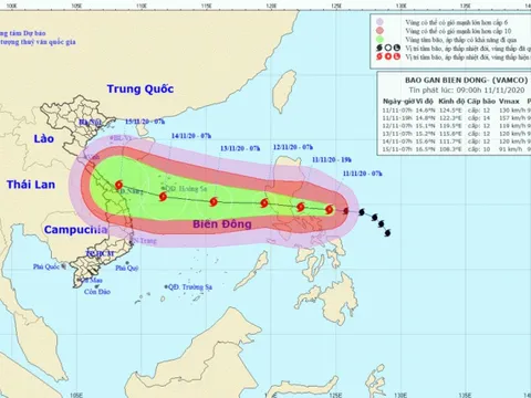 Bão Vamco tiến gần Biển Đông: Sức gió mạnh nhất vùng gần tâm bão mạnh cấp 12, giật cấp 15