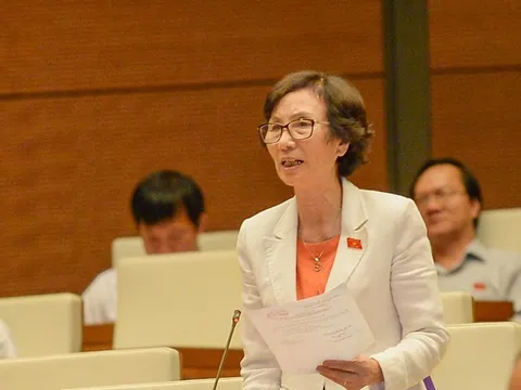 Nguyên ĐBQH: Cần phải công khai danh sách những cá nhân sử dụng bằng giả của Đại học Đông Đô