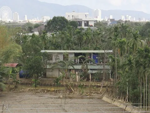 Đà Nẵng: Tháo dỡ công trình xây trái phép ở khu sinh thái Khuê Trung