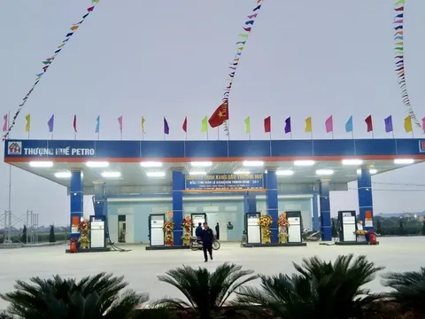 Thái Bình: 'Nghi' chủ cây xăng không phép doạ 'chẻ' PV làm đôi?!