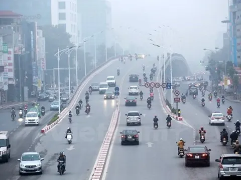 Miền Bắc không khí lạnh suy yếu, sương mù bao phủ