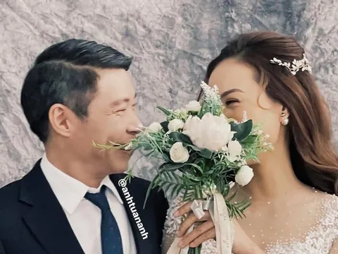 Hé lộ ảnh cưới của Công Lý và bà xã kém 15 tuổi
